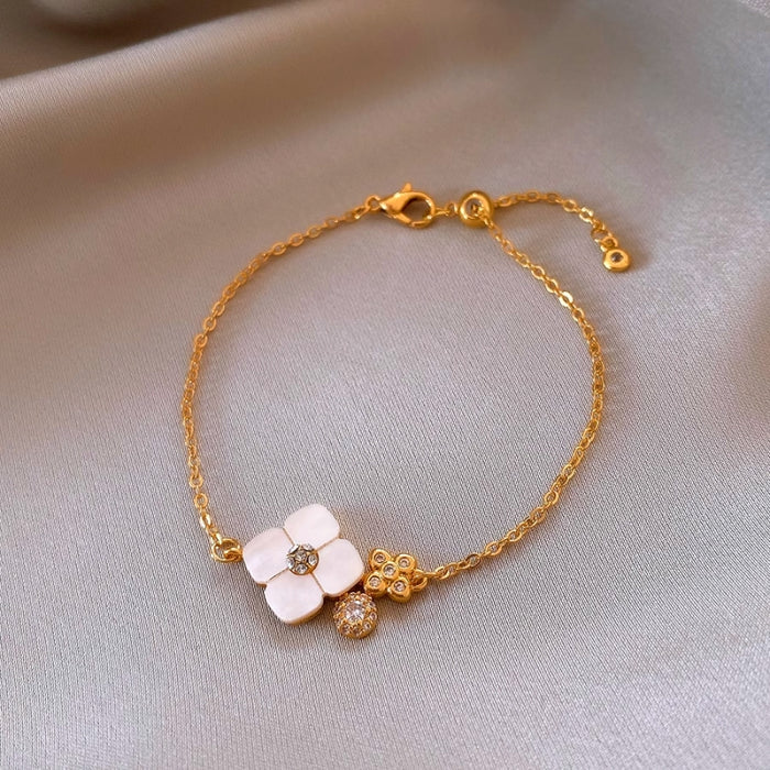 18K Gold-Plated White Mother-Of-Pearl Four-Leaf Clover Bracelet