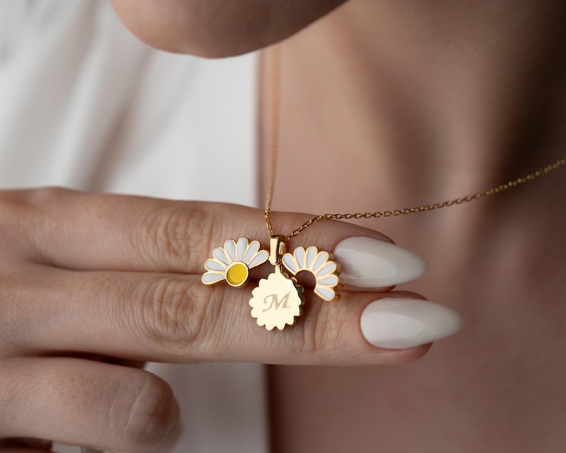 Flower 🌸 Hidden Message Necklace