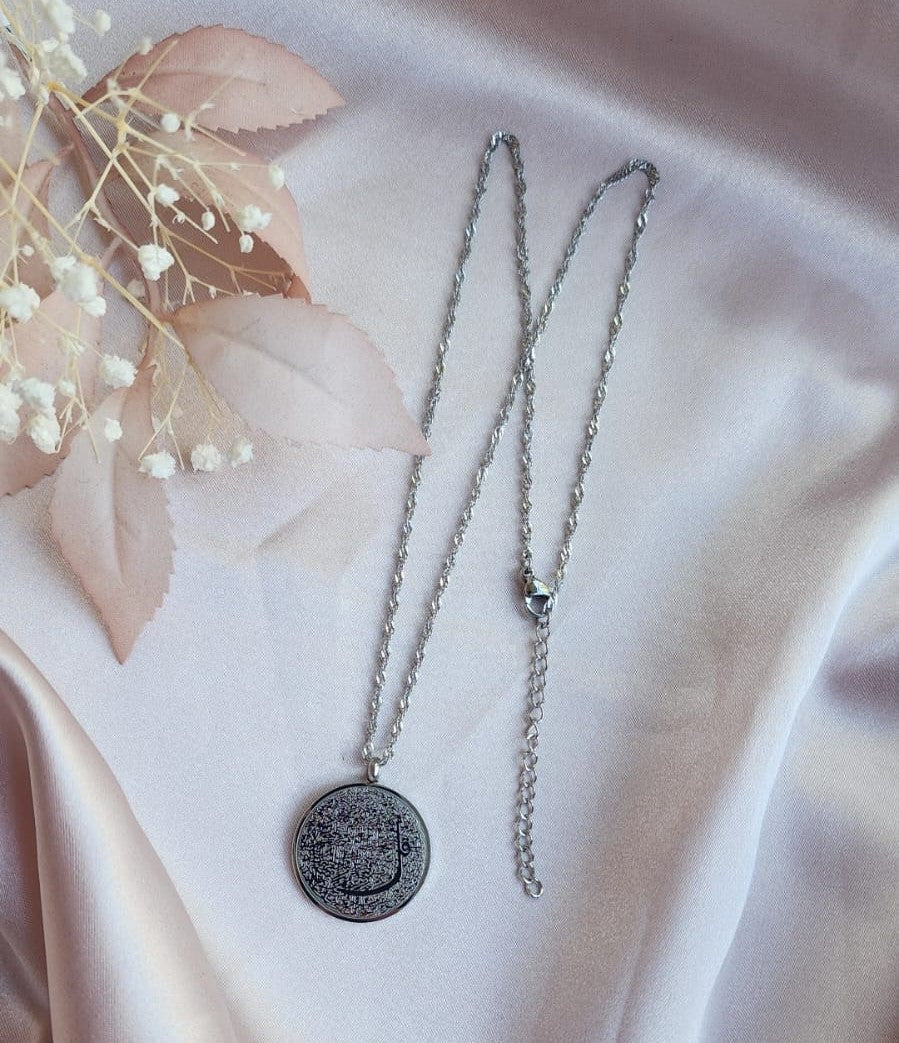 4 Qul Coin Necklace